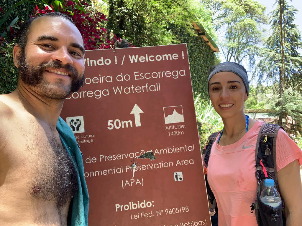 Sign at the entrance to Cachoeira do Escorrega in Maringá