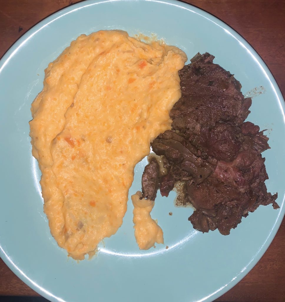 Main course: lamb with mashed potatoes and carrots