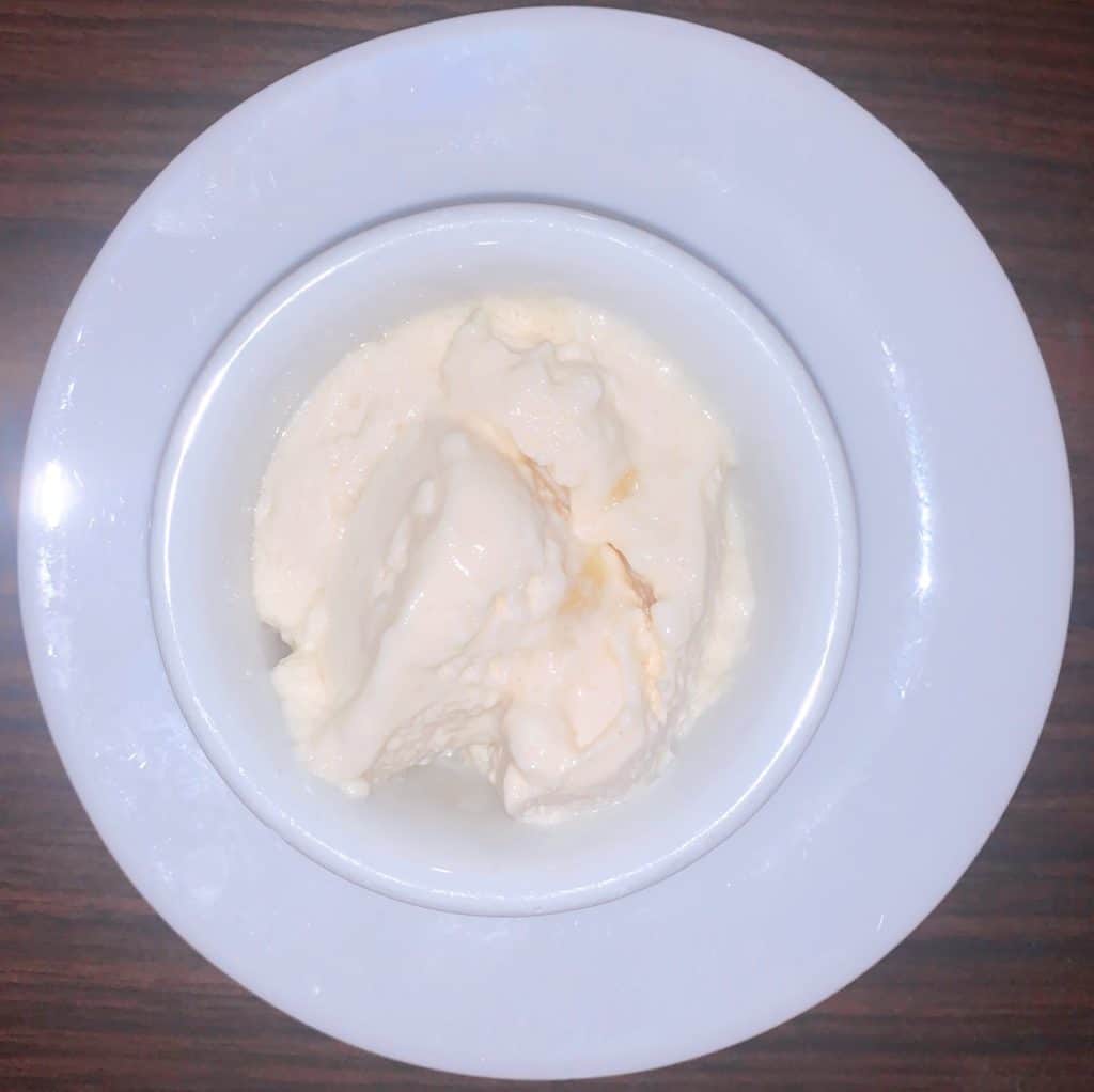 Cupuaçu mousse, a good dessert pick