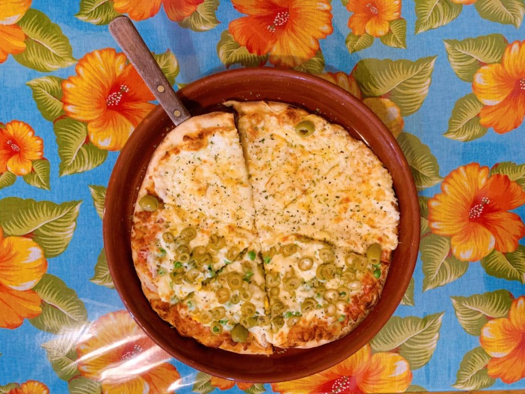 Pizza from Pizzaria Azeitona, Aiuruoca