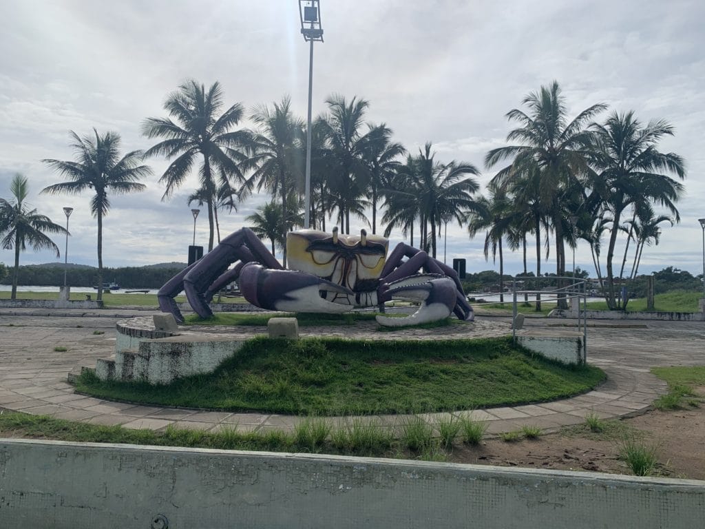 Crab statue, Paranaguá