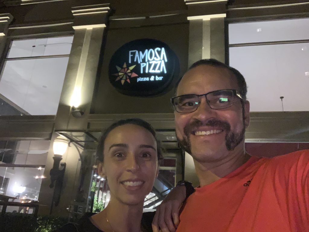 Entrance to Famosa Pizza