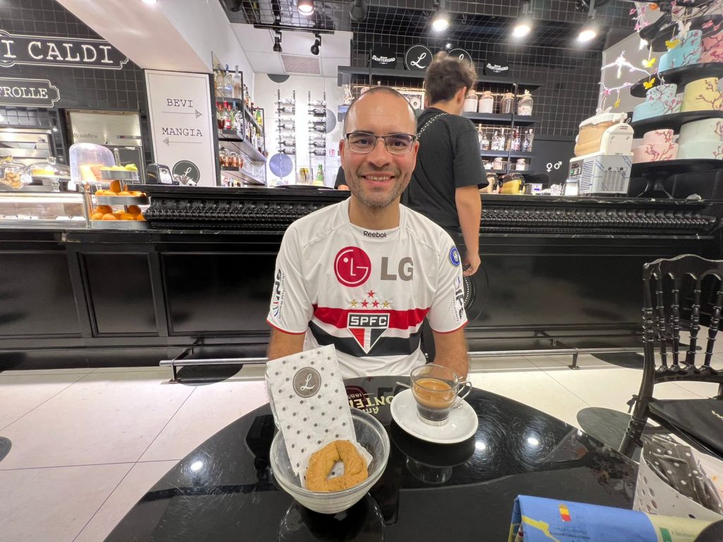 We tried the caffè nocciolato