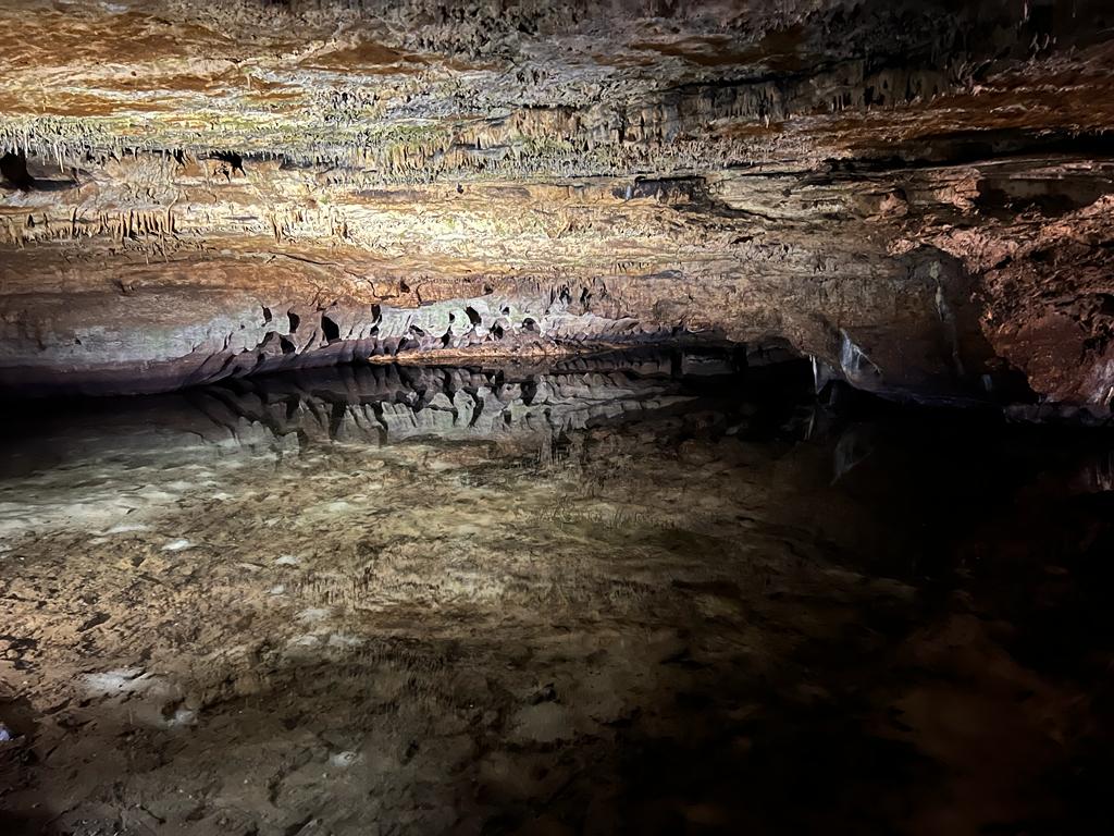 Reflecting pool in the Grottes d’Arcy-sur-Cure