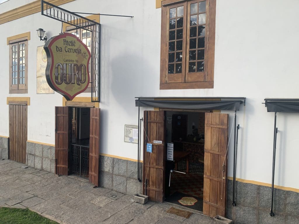 Entrance to Ateliê da Cerveja Caminho do Ouro in Cunha