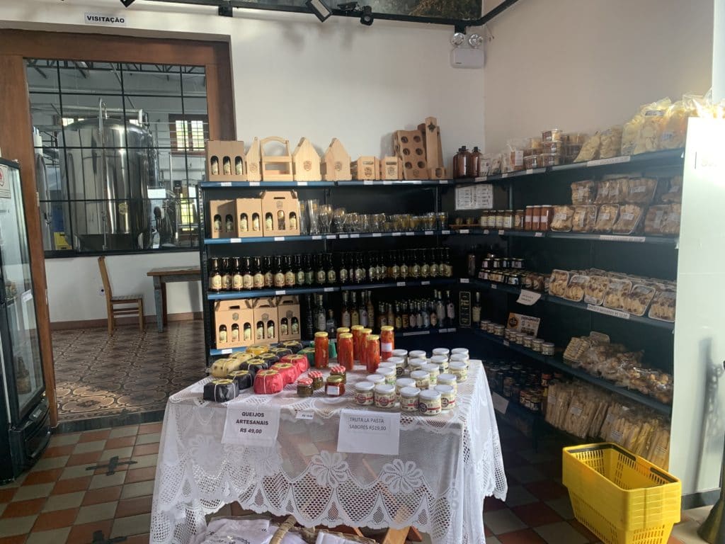 Local products at the Ateliê da Cerveja Caminho do Ouro shop