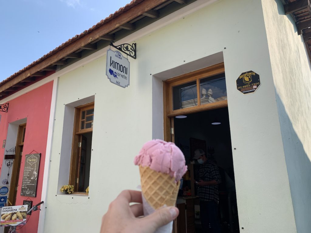 Kimoni ice cream, several flavors, sold by weight