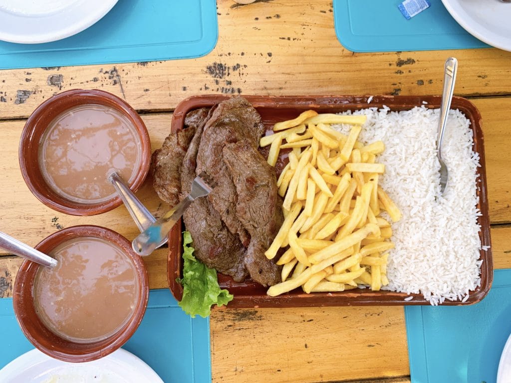 Miolo de alcatra with fries at Fazenda Nossa Senhora da Conceição