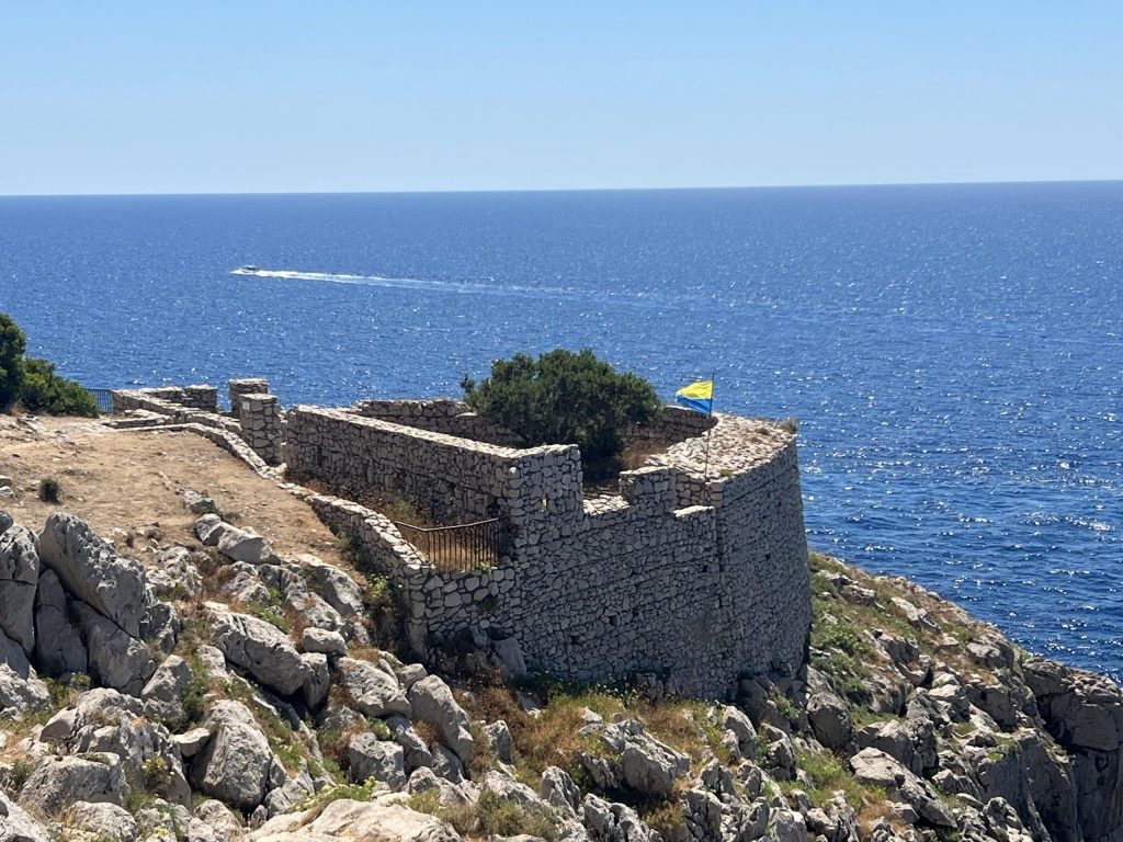 Fort seen along the trail, Anacapri