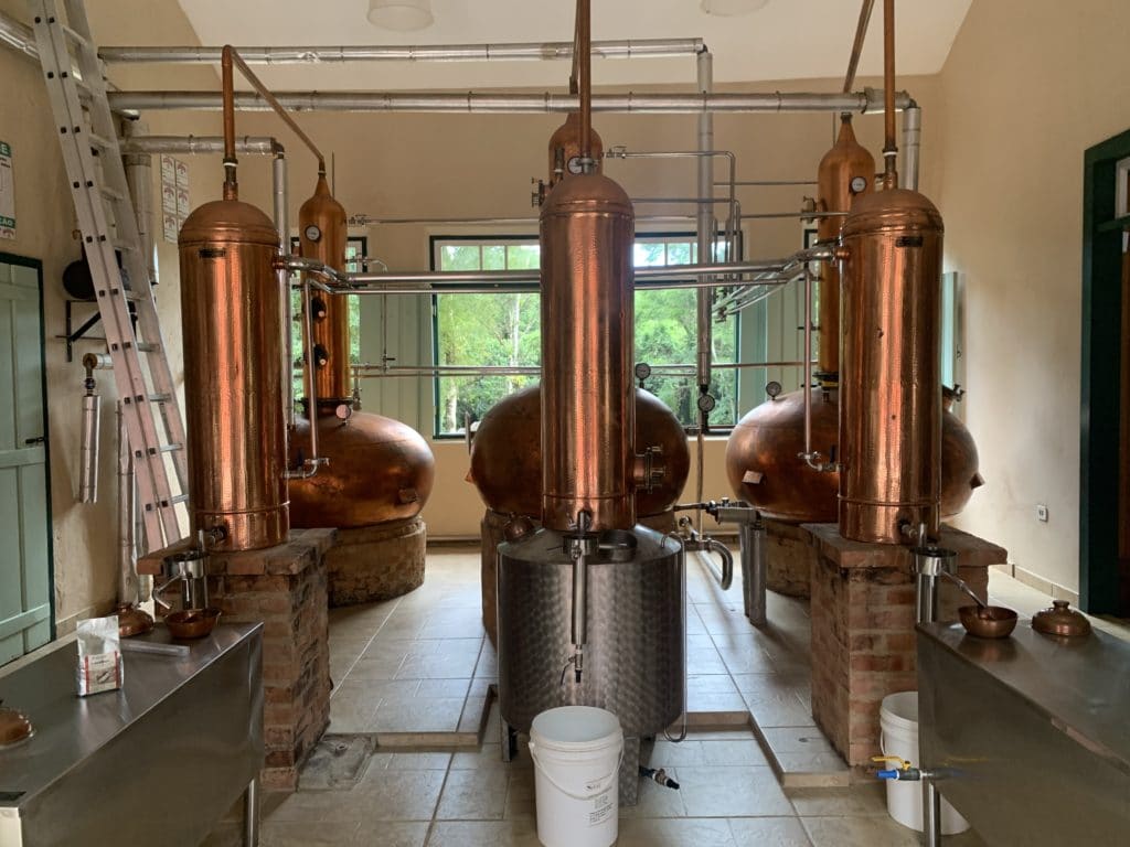 Production process at Cachaçaria Paratiana