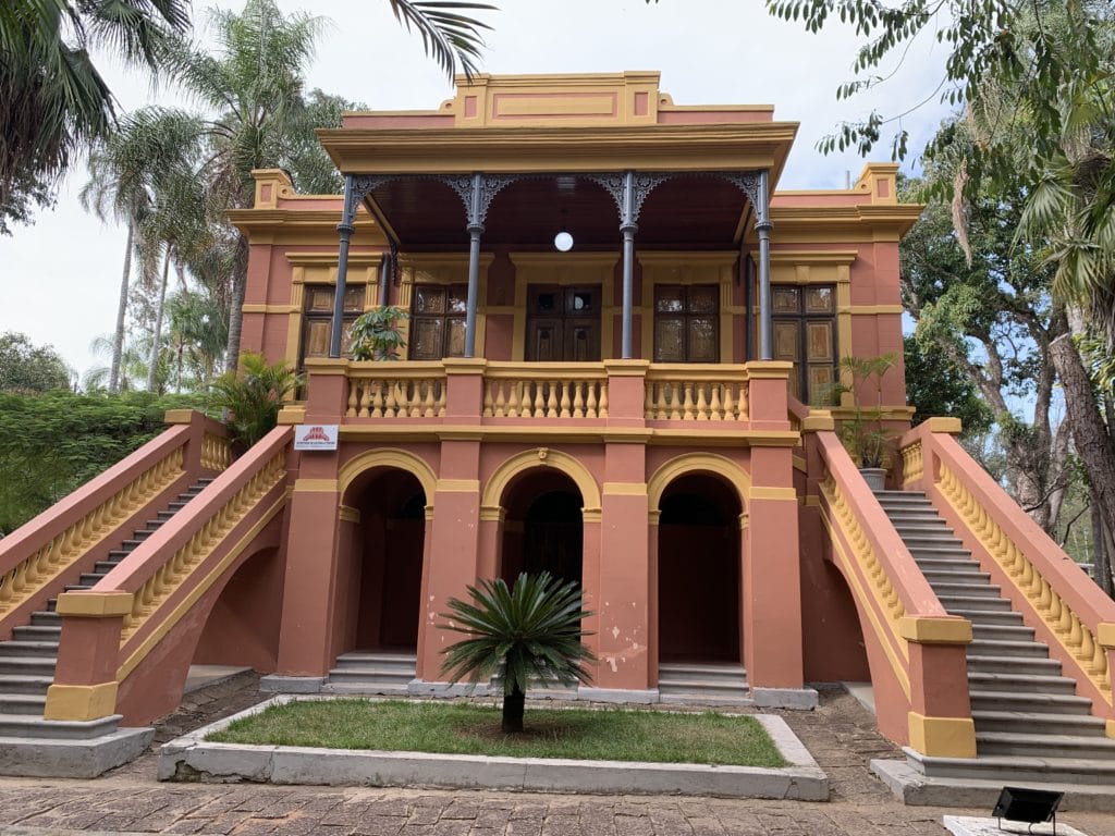 Palacete Ferraz Costa, in the park