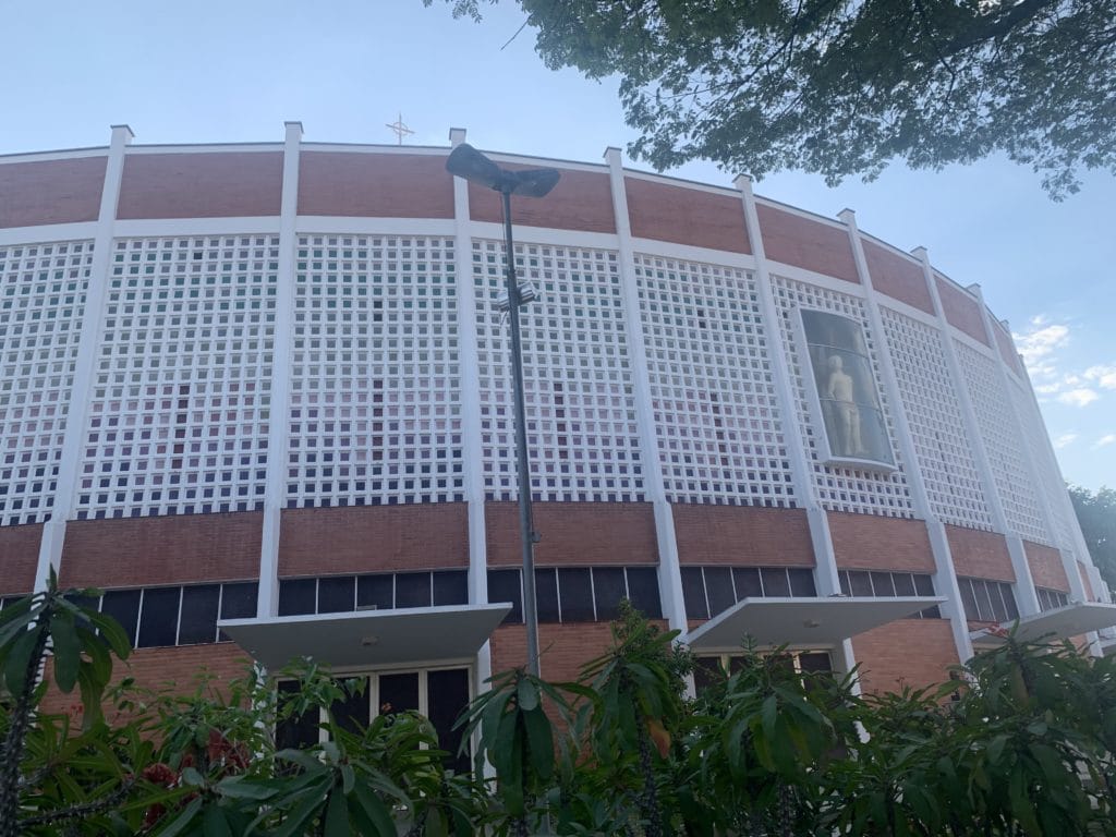 Paróquia São Sebastião, imposing