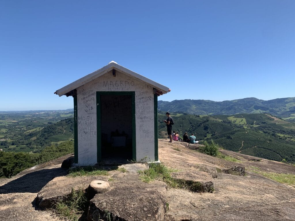 Pedra da Cruz, Andradas