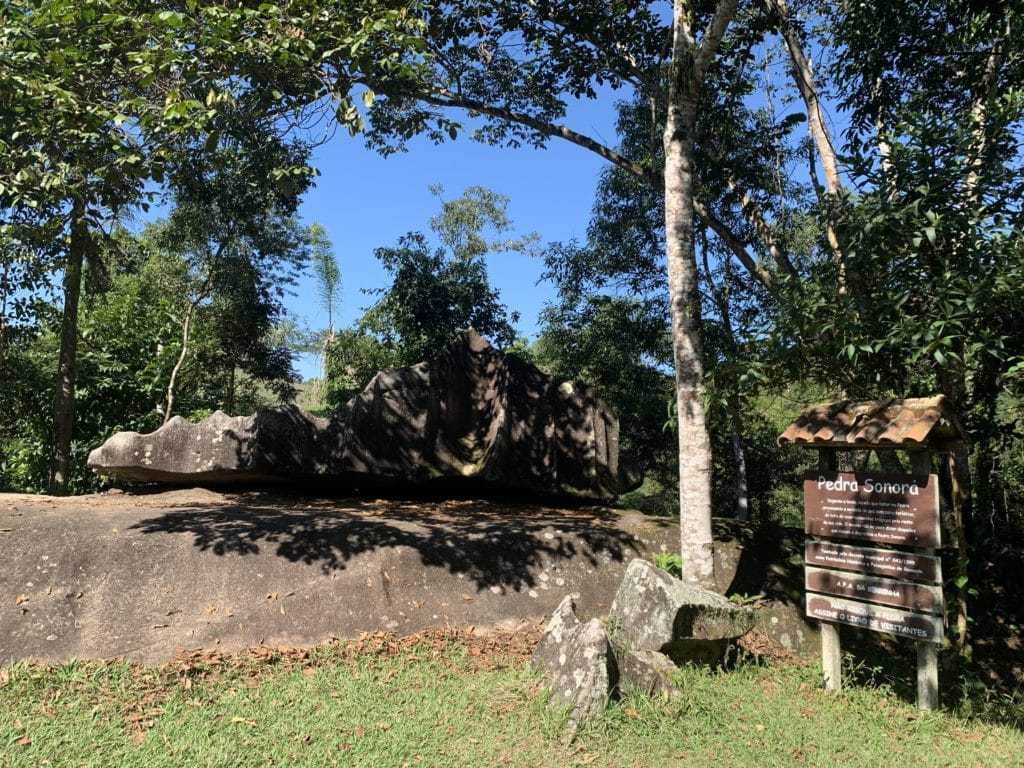 Pedra Sonora, the first stop in Serrinha do Alambari
