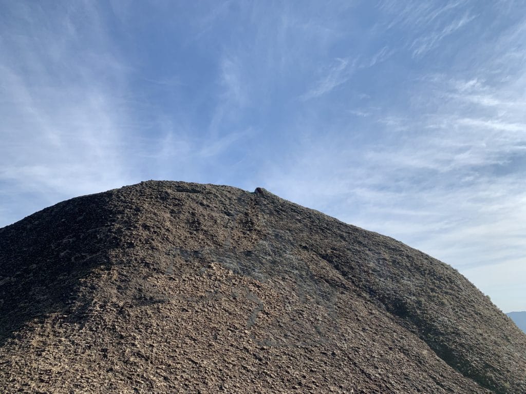 Pedra da Caveira, another lookout point on the Pico do Itaguaré trail