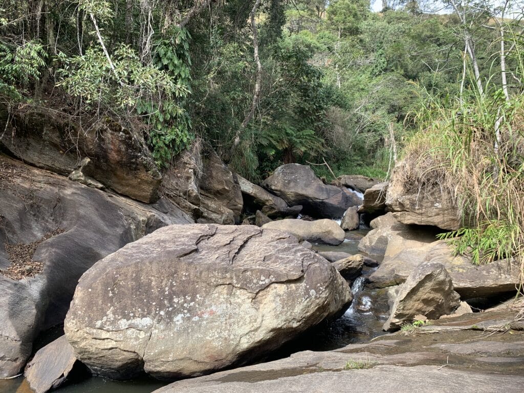 Poço do Manacá’s drop, Passa Quatro