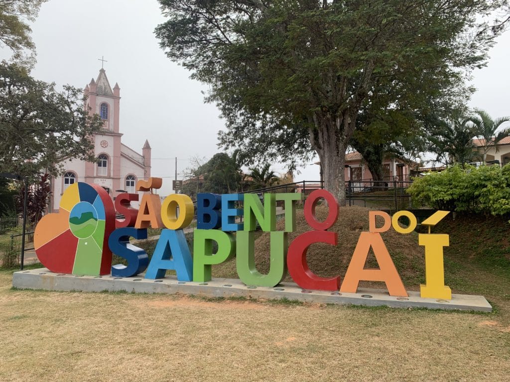 São Bento do Sapucaí town sign