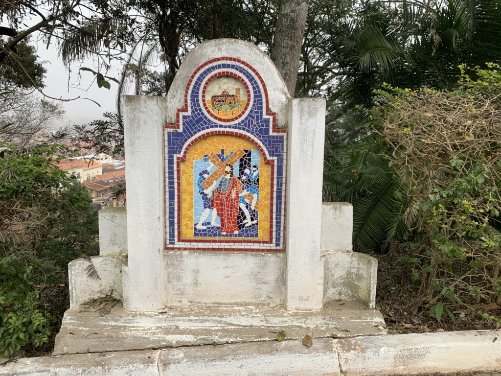 Stations of the Cross leading up to Mirante do Cruzeiro