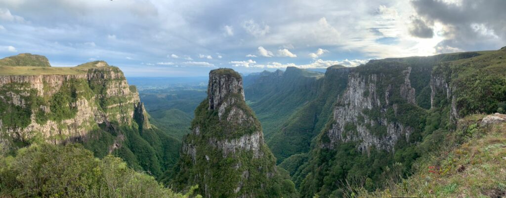 Panoramic view of Cânion Espraiado, Urubici