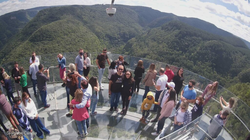 Skyglass glass platform