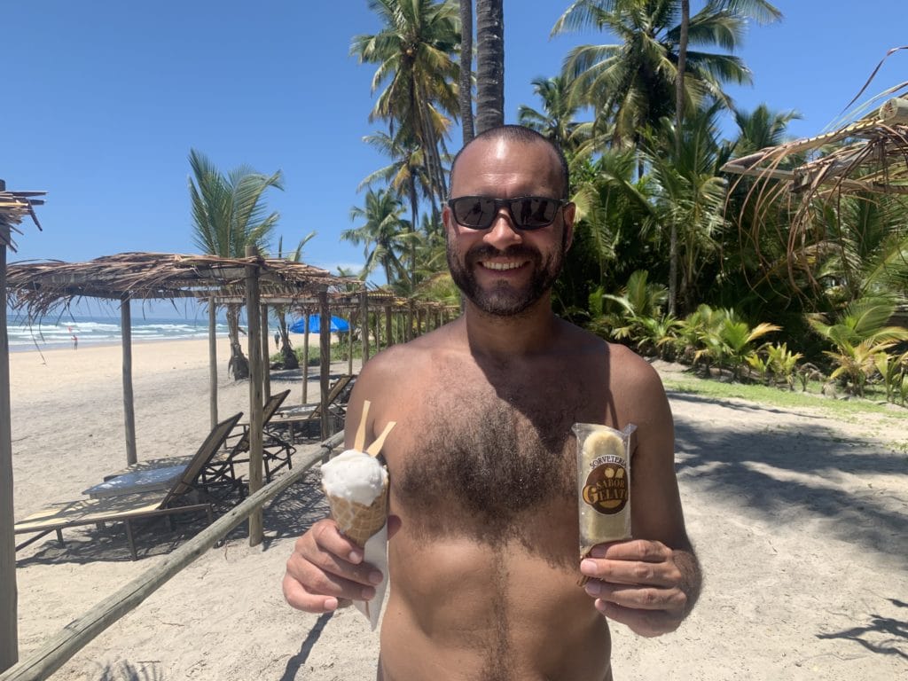 Andrey with our ice creams, Praia de Itacarezinho, Itacaré