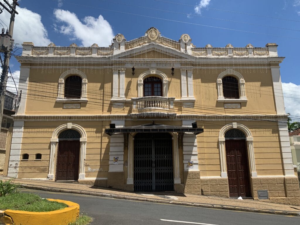 Theatro Avenida, Espírito Santo do Pinhal